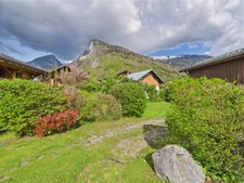 Dpt Haute Savoie (74), à vendre centre de SAMOENS - Terrain de 270,00 m²