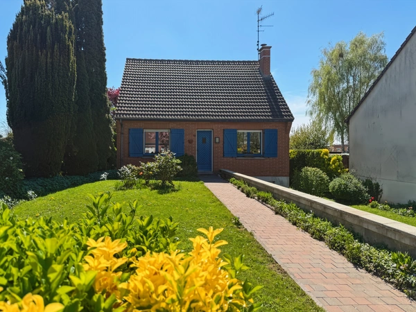Maison individuelle semi plain-pied – 127 m² – Terrain 1200 m² – Sous-sol complet