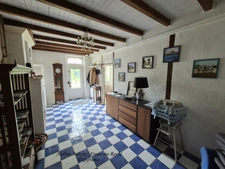 Maison à vendre 12 pièces NANTILLE (17)