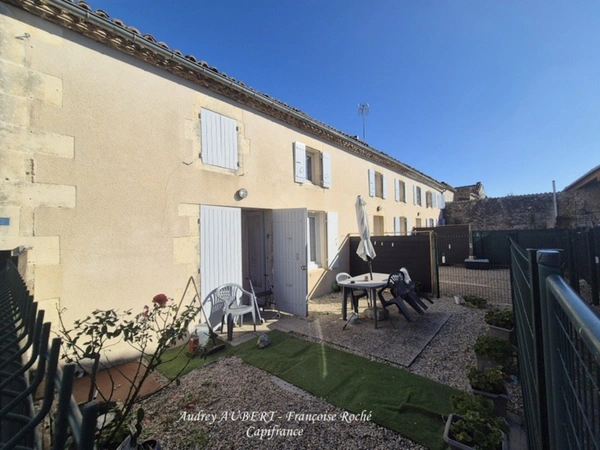 Immeuble à vendre SAINT DENIS DU PIN (17)