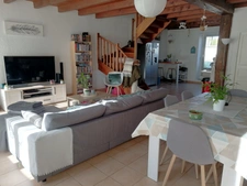 Immeuble à vendre SAINT DENIS DU PIN (17)