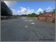 Local/ Atelier + bureau À VENDRE – de 508 m² avec grand terrain clos de 3 737 m² – Emplacement stratégique SAINT JEAN D'ANGELY (17)