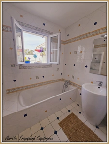 SINGLE-STORY house for sale 4 rooms SAINT PIERRE D'OLERON (17) 300M from the BEACH
