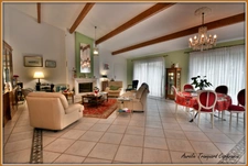 Maison à vendre 6 pièces de  PLAIN-PIED sur une parcelle d'environ 5940m² avec 3 suites parentales.