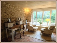 Maison à vendre 4 pièces ANTEZANT LA CHAPELLE (17) LONGERE/ maison charentaise avec dépendances