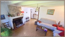 VILLAGE HOUSE for sale, 7 rooms including 5 BEDROOMS, LOULAY (17) with OUTBUILDINGS (garage 54m² + covered area)