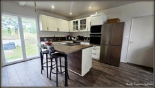 Maison FAMILIALE à vendre 8 pièces (226m²) à SAINT PIERRE DE JUILLERS (17) sur plus d'1 hectare de terrain avec HANGAR et DEPENDANCES