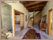 Maison BOURGEOISE à vendre 6 pièces + DEPENDANCES,  à FONTENET (17400) composée de 4 chambres, bordée d'un petit ruisseau et 6300m² de terrain