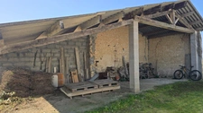 Maison à vendre 3 pièces  (61M²) Ancienne ferme avec dépendances sur 2 770 m² de terrain – La Brousse (17160)