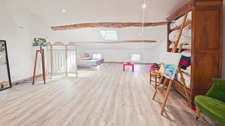 Character house for sale 4 rooms VARAIZE (17) WITH OUTBUILDINGS, BARNS