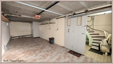 Maison à vendre 6 pièces proche SAINT JEAN D'ANGELY composée de 4 chambres, terrain clos et arboré avec sous sol aménagé