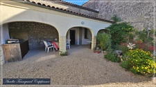 Maison à vendre 6 pièces VARAIZE (17) avec vie PLAIN-PIED possible - GRAND GARAGE - LUMINEUSE
