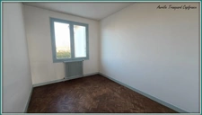 Maison à vendre 6 pièces proche SAINT JEAN D'ANGELY composée de 4 chambres, terrain clos et arboré avec sous sol aménagé