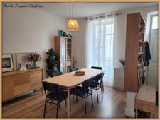 Maison de ville familiale (114m²) à vendre 6 pièces SAINT JEAN D'ANGELY (17) avec TERRASSE et JARDIN -parcelle 100m².