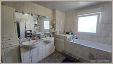 Ensemble immobilier à vendre 14 pièces LES EGLISES D'ARGENTEUIL (17)- maison principale + gîte + dépendances