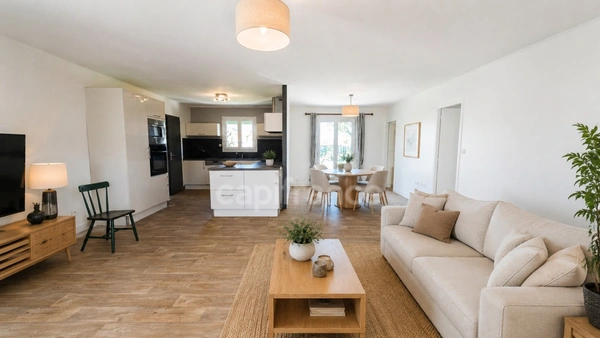 Maison PLAIN-PIED à vendre 4 pièces SAINT SAVINIEN (17) proche COMMODITES avec GARAGE