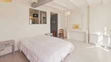 Character house for sale 4 rooms VARAIZE (17) WITH OUTBUILDINGS, BARNS