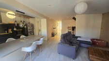 Maison à vendre 5 pièces d'environ 126m² à SAINT JEAN D'ANGELY (17) 4 chambres, 1 garage, proche centre ville, sur un terrain d'environ 400m²