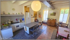 VILLAGE HOUSE for sale, 7 rooms including 5 BEDROOMS, LOULAY (17) with OUTBUILDINGS (garage 54m² + covered area)