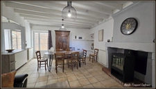 Ensemble immobilier à vendre 14 pièces LES EGLISES D'ARGENTEUIL (17)- maison principale + gîte + dépendances