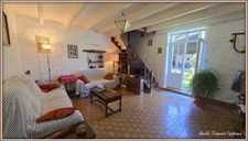 VILLAGE HOUSE for sale, 7 rooms including 5 BEDROOMS, LOULAY (17) with OUTBUILDINGS (garage 54m² + covered area)