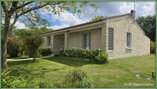 House for sale, 5 rooms, VARAIZE (17), single-storey on 2383m² of fully enclosed land