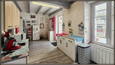 Maison à vendre 4 pièces SAINT JULIEN DE L'ESCAP (17) d'environ 90m² avec garage de 27m² et annexe dans la cour