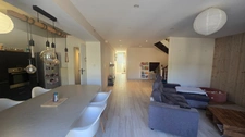 Maison à vendre 5 pièces d'environ 126m² à SAINT JEAN D'ANGELY (17) 4 chambres, 1 garage, proche centre ville, sur un terrain d'environ 400m²