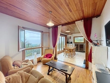 Maison sur les hauteurs de LUCINGES (74)