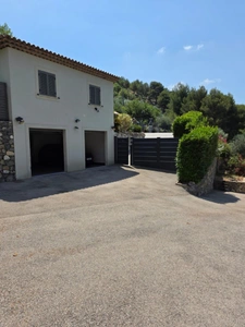 A vendre - Villa - 133 m² - La Roquette sur Var 06670