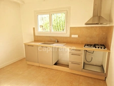 A louer, Bureaux de 95 m² avec Terrain de 1 400 m², Plaine du Var, Nice 06200, Alpes-Maritimes
