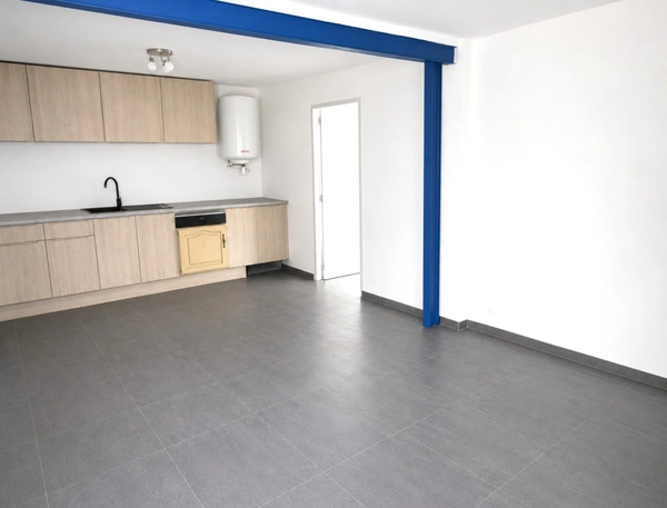 A louer, Bureaux 150 m² avec Terrain de 2 000 m², Quartier Lingostière, Plaine du Var, Nice 06200, Alpes-Maritimes