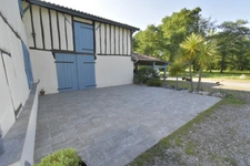 NEAR DAX (5 mins) - OLD RENOVATED 18TH CENTURY FARMHOUSE - OUTBUILDINGS - SWIMMING POOL