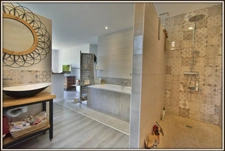 NEAR DAX (10 mins EAST) - MAGNIFICENT 7-ROOM VILLA from 2007, single storey - SWIMMING POOL - 4 BATHROOMS