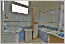 NEAR DAX (Between Dax & Mont de Marsan) PROPERTY - TRADITIONAL 5-ROOM HOUSE - OUTBUILDING 213 m2