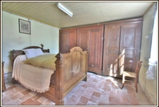 NEAR DAX (halfway between Dax and Mont de Marsan) PROPERTY with 2 HOUSES - GARAGE + 2 OUTBUILDINGS 