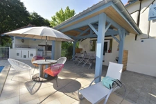 NEAR DAX (5 mins) - OLD RENOVATED 18TH CENTURY FARMHOUSE - OUTBUILDINGS - SWIMMING POOL