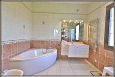 13 Ha Property - Manor House + Apartment + Horse Stables