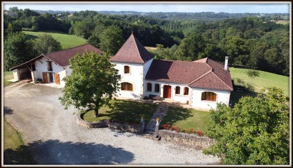 PROPRIETE 13 Ha - MAISON DE MAITRE + APPARTEMENT - CLASSE ENERGIE B