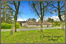 PROCHE PEYREHORADE ( 10 mn côté EST ) - CORPS DE FERME 265 m2 + DEPENDANCES 80 m2 