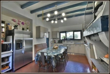 NEAR MONT DE MARSAN (20 min WEST side) - MAGNIFICENT LANDES VILLA of 266 m2 - 7 BEDROOMS