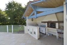 NEAR DAX (5 mins) - OLD RENOVATED 18TH CENTURY FARMHOUSE - OUTBUILDINGS - SWIMMING POOL