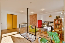 SAINT ETIENNE (42) - Exceptionnel LOFT en triplex de 265 m² avec 7 chambres, bureau, terrasse avec jardin et 2 garages - Quartier Tréfilerie