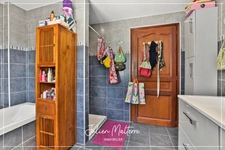 Grande maison familiale de 330 m² Carrez sur 1400 m² de terrain - 4 chambres, sous-sol complet et combles aménagés