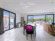 St-Just-St-Rambert, architect-designed house, 147 m², 4 bedrooms, double garage on a 985 m² plot