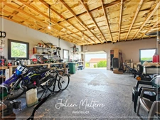 Recent house of 170 m² on 2100 m² of preserved land, 7 rooms, 5 bedrooms including dressing room, 85 m² garage in MAROLS (42)