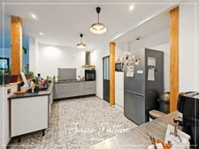 St-Just-St-Rambert, architect-designed house, 147 m², 4 bedrooms, double garage on a 985 m² plot