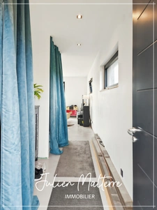 St-Just-St-Rambert, architect-designed house, 147 m², 4 bedrooms, double garage on a 985 m² plot