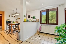 Grande maison familiale de 330 m² Carrez sur 1400 m² de terrain - 4 chambres, sous-sol complet et combles aménagés