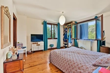 Grande maison familiale de 330 m² Carrez sur 1400 m² de terrain - 4 chambres, sous-sol complet et combles aménagés